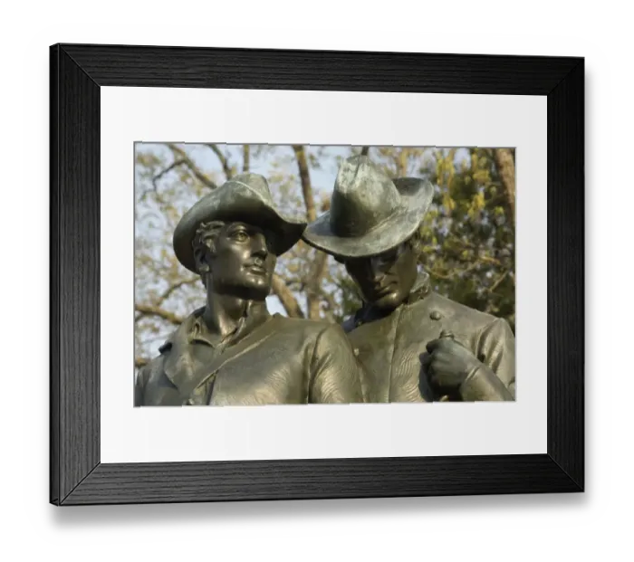 Framed Print : Statue of soldiers on the Confederate Memorial