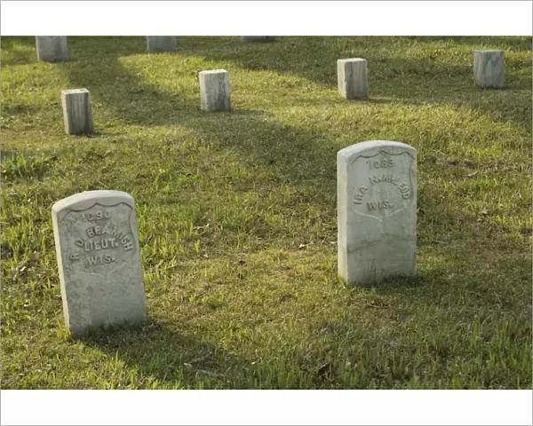Wisconsin graves, National Cemetery, Shiloh battlefield