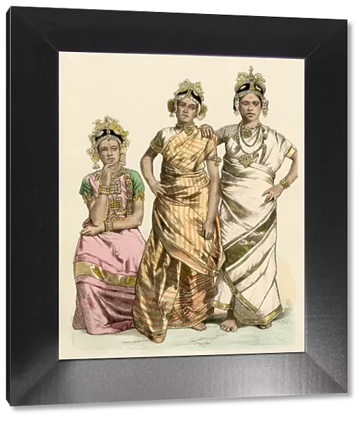 Ceylon women elegantly dressed, 1800s