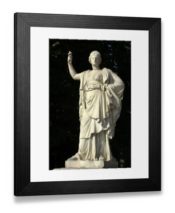 Framed Print : Statue of the goddess Athena in a garden of the Palace of Versailles Framed Print : Statue of the goddess Athena in a garden of the Palace of Versailles