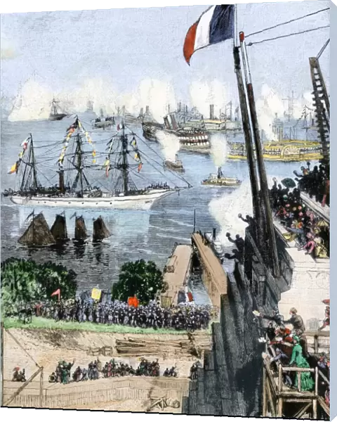 Statue of Liberty arriving in New York from France