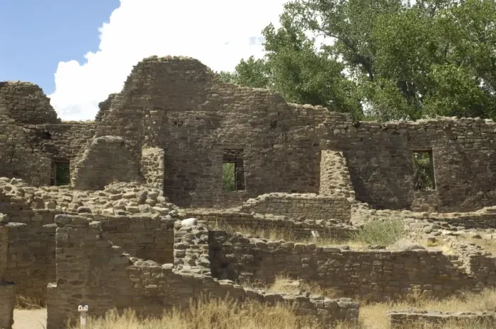 Framed Print : Anasazi / Ancestral Puebloan ruins of a Chacoan outlier pueblo at Aztec Framed Print : Anasazi / Ancestral Puebloan ruins of a Chacoan outlier pueblo at Aztec