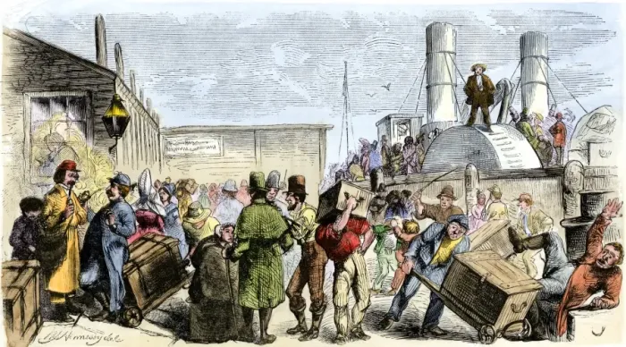 Framed Print : European immigrants landing in New York City Framed Print : European immigrants landing in New York City