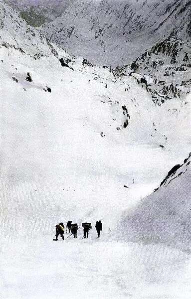EVNT2A-00283. Prospectors nearing summit of the Chilkoot Pass on their