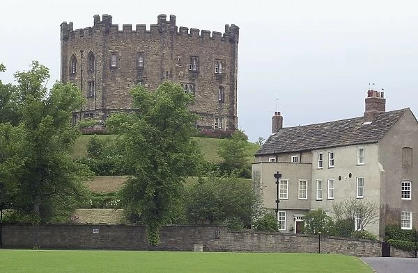 GGBR2D-00056. Norman keep of Durham Castle, begun in 1076