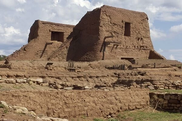 NATI2D-00498. Ruins of Spanish mission at Pecos Pueblo