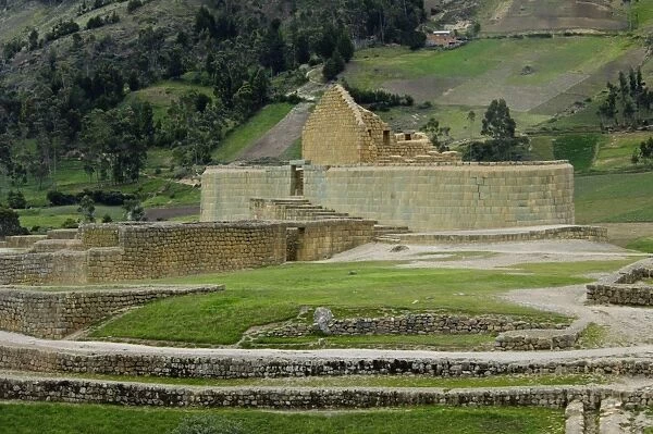 NATL2D-00012. Ruins of Inca city and Temple of the Sun at Ingapirca in the Andes Mountains