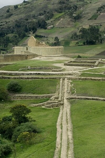 NATL2D-00016. Ruins of Inca city and Temple of the Sun at Ingapirca in the Andes Mountains
