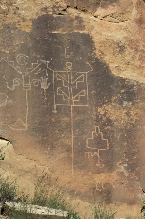 Framed Print : Petroglyphs in Lobo Canyon, NM Framed Print : Petroglyphs in Lobo Canyon, NM