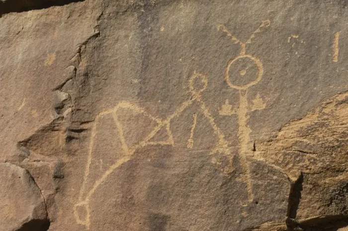 Framed Print : Petroglyphs in Lobo Canyon, NM Framed Print : Petroglyphs in Lobo Canyon, NM