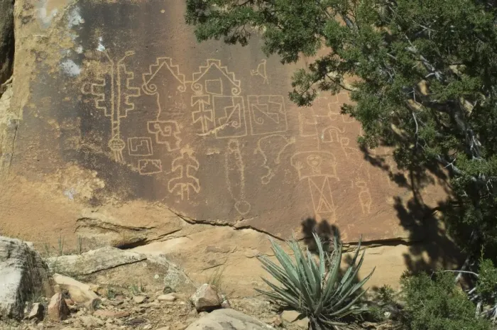 Framed Print : Petroglyphs in Lobo Canyon, NM Framed Print : Petroglyphs in Lobo Canyon, NM
