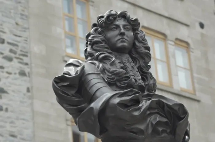 Framed Print : Statue of Louis XIV in old Quebec Framed Print : Statue of Louis XIV in old Quebec