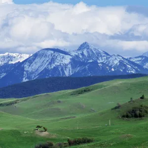 Bozeman Trail over the Bridger Mountains, Montana