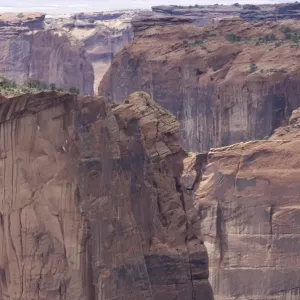 Cliffs of Canyon de Chelly, Arizona Cliffs of Canyon de Chelly, Arizona