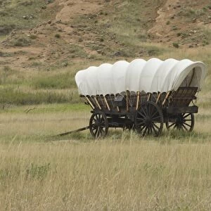 Conestoga wagon on the Oregon Trail