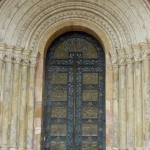 Door of the new cathedral in the Spanish colonial city of Cuenca Door of the new cathedral in the Spanish colonial city of Cuenca