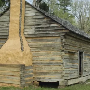 Massey log cabin on the battlefield