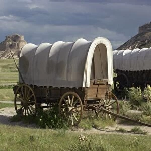 Oregon Trail covered wagons