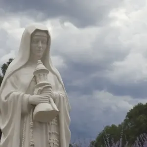 Saint Clare statue Saint Clare statue