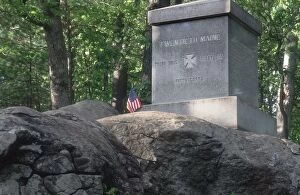 Battle Of Gettysburg Gallery: 20th Maine memorial, Little Round Top, Gettysburg battlefield