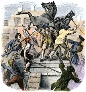 Americans tearing down the statue of King George III in New York City to