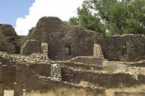 Pre Columbian Prints: Anasazi / Ancestral Puebloan ruins of a Chacoan outlier pueblo at Aztec