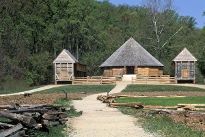 Farm Gallery: Barn designed by George Washington, Mount Vernon