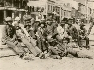 Down Town Gallery: Black stevedores in St. Louis, Missouri, 1890s