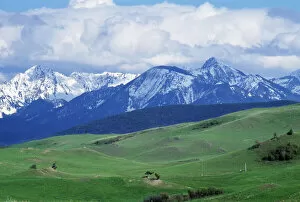 American West Gallery: Bozeman Trail over the Bridger Mountains, Montana