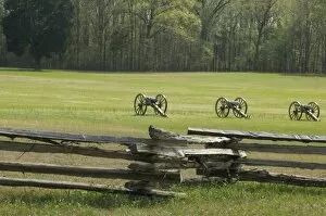 Images Dated 8th April 2011: Civil War artillery, Shiloh battlefield