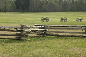 Images Dated 8th April 2011: Civil War artillery, Shiloh battlefield