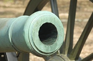 Images Dated 8th April 2011: Civil War field artillery