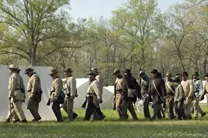 Battle Of Shiloh Gallery: Civil War reenactor soldiers