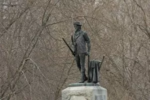 Patriot Gallery: Concord Minuteman statue