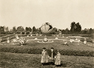 Expo Gallery: Girls visiting the Chicago Columbian Exposition, 1893