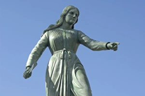 Hannah Duston statue in Haverhill