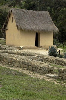 Pre Columbian Gallery: Inca dwelling replica at Ingapirca, Ecuador