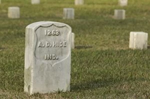 Head Stone Gallery: Indiana grave, National Cemetery, Shiloh battlefield