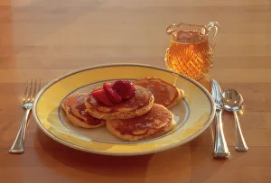 Indoors Gallery: Maple syrup on homemade pancakes