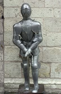 Helmet Gallery: Medieval armor in France