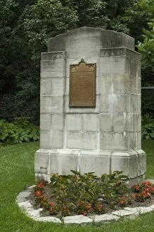 Images Dated 22nd June 2007: Memorial at Louis Joliets home in old Quebec