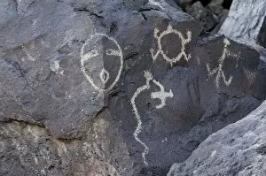 Images Dated 19th September 2007: Petroglyphs near Albuquerque, New Mexico