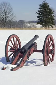 Cold Gallery: Revolutionary War cannon at Valley Forge