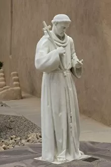 Religion Gallery: Saint Francis of Assisi statue