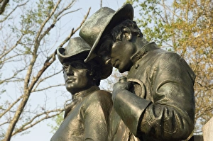 Monument Prints: Statue of soldiers on the Confederate Memorial