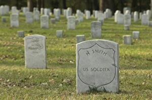 Images Dated 8th April 2011: Union grave, National Cemetery, Shiloh battlefield