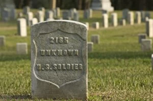 Head Stone Gallery: Unknown soldiers grave, National Cemetery, Shiloh battlefield