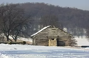 Valley Collection: Valley Forge soldiers hut, Revolutionary War