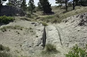 Guernsey Wy Collection: Wagon tracks on the Oregon Trail, Wyoming